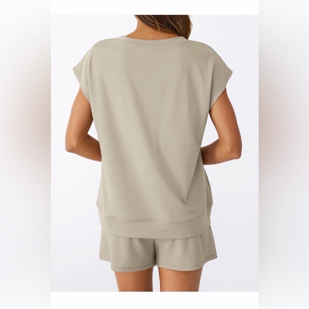 🆕Casual V-Neck Drawstring Short Set - Picture 2 of 3